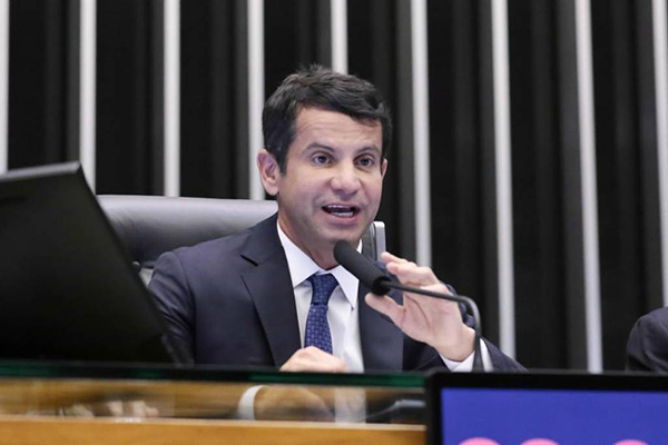 Doutor Luizinho (PP-RJ), no plenário da Câmara dos Deputados