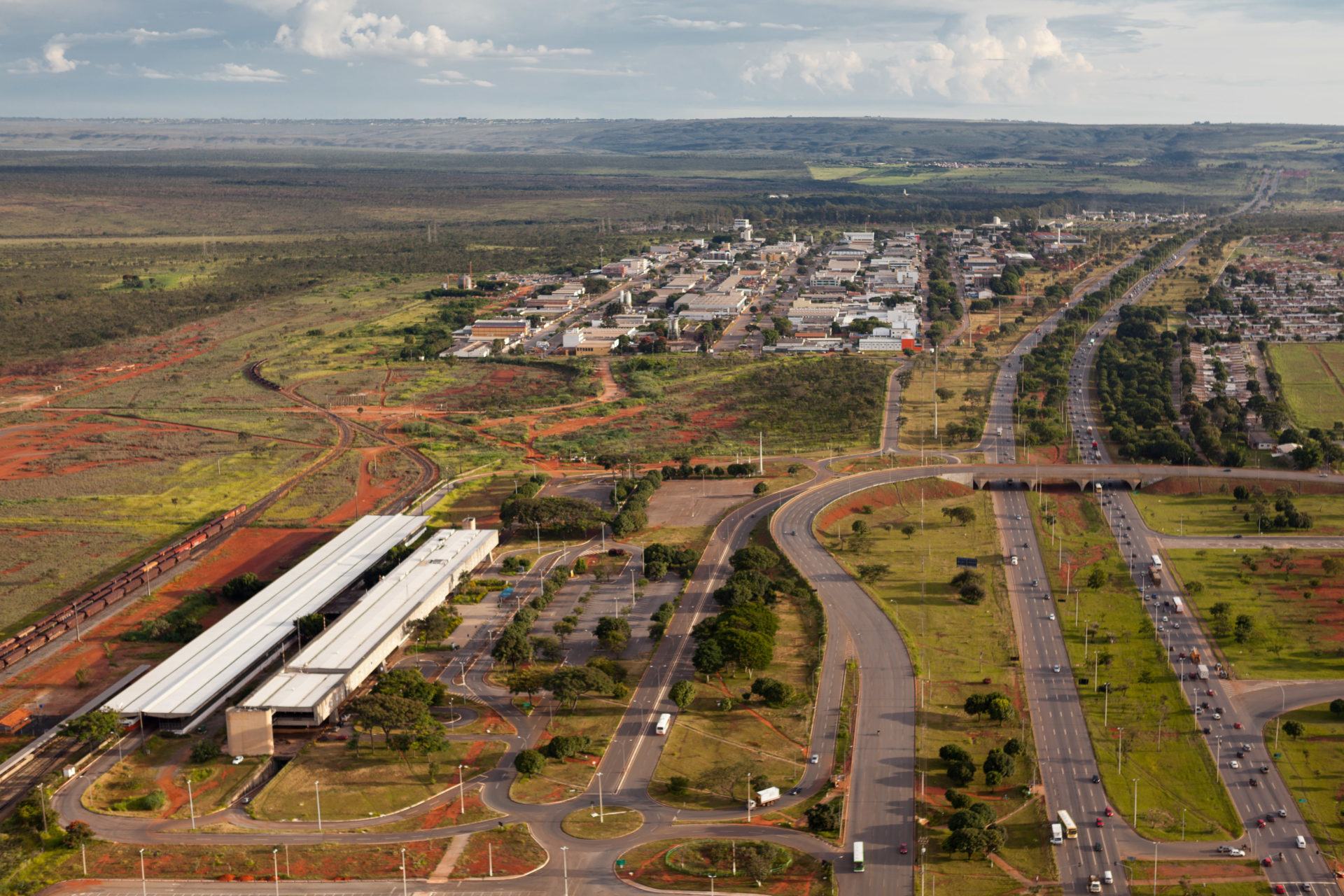 Área de rodoferroviária de Brasília, localizada a 9 km do Congresso Nacional, tem terreno estimado em cerca de R$ 40 bilhões Área de rodoferroviária de Brasília, localizada a 9 km do Congresso Nacional, tem terreno estimado em cerca de R$ 40 bilhões